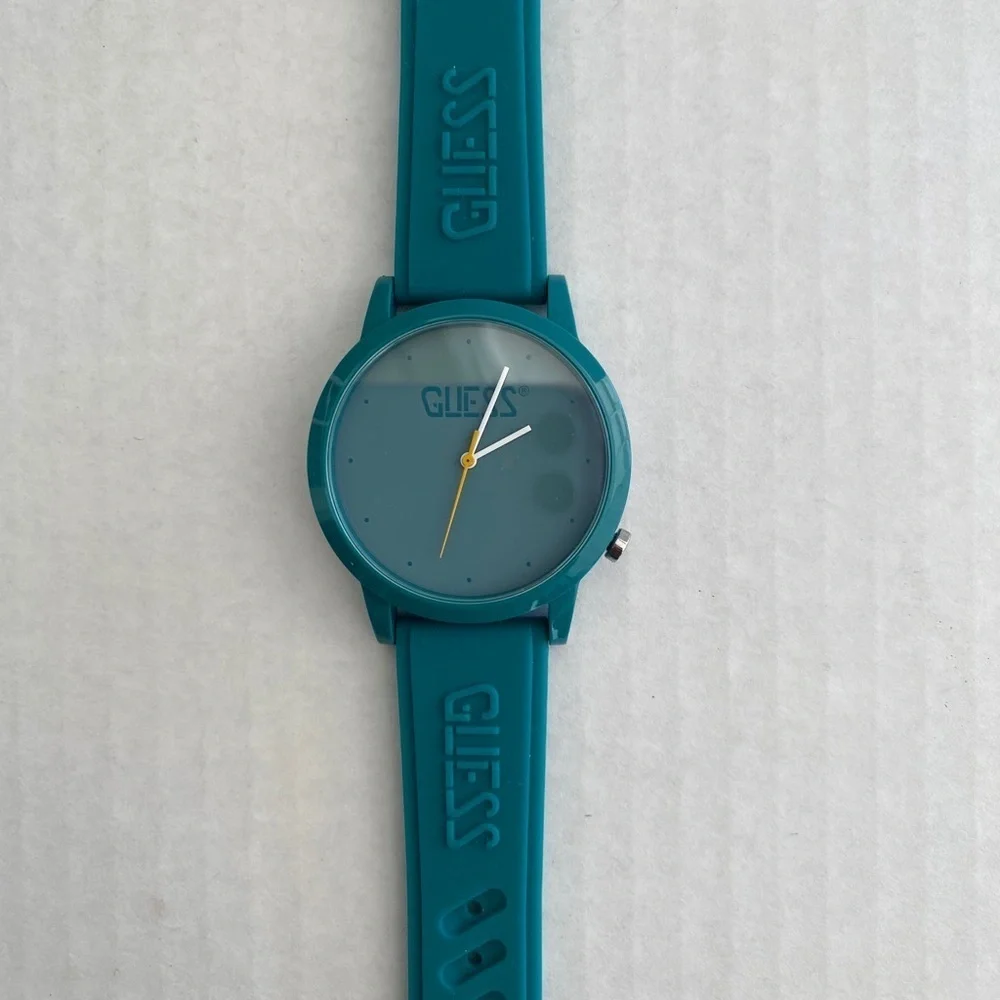 GUESS Blue Case Turquoise Silicone UNISEX Watch